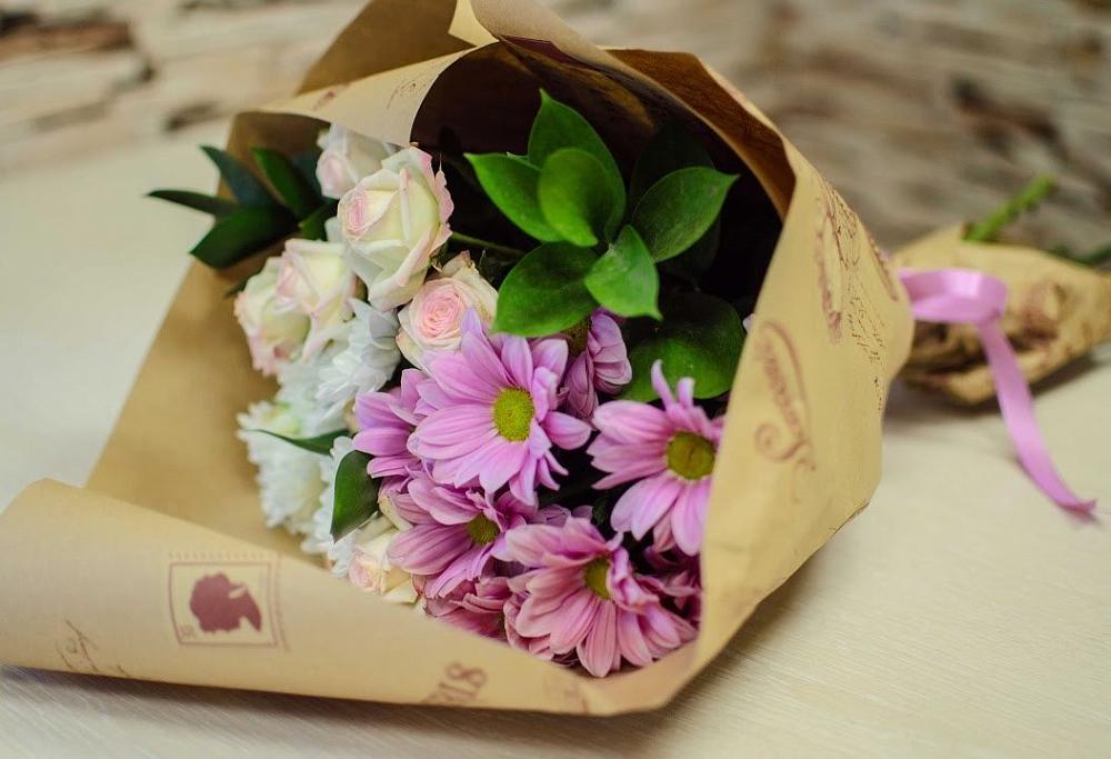 Букет цветов из: Розы и Хризантемы в Зольской