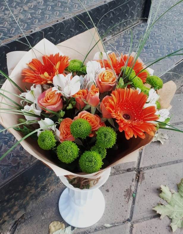 Букет цветов из: Герберы, Хризантемы, Альстромерии и Розы в Зольской