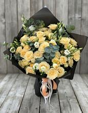 Букет цветов из:  Розы и Лизиантусы #REPLACE_PRED# Зольской