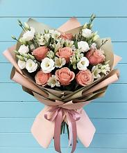 Букет цветов из:  Розы, Альстромерии и Лизиантусы в Зольской