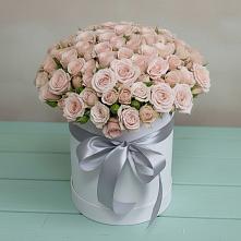 Цветочная композиция из Розы в шляпной коробке в Зольской