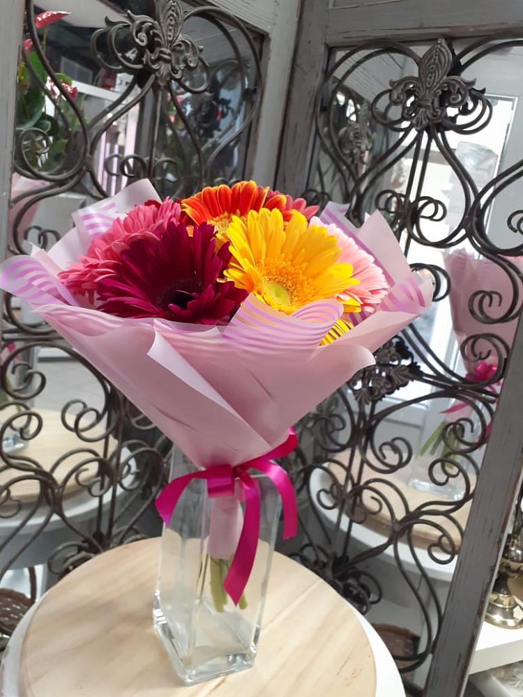 Букет цветов из: Герберы в Зольской