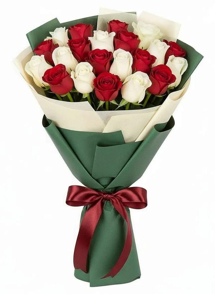 Букет Микс из красных и белых роз в Зольской