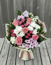 Букет цветов из:  Альстромерии, Гвоздики, Розы и Хризантемы в Зольской