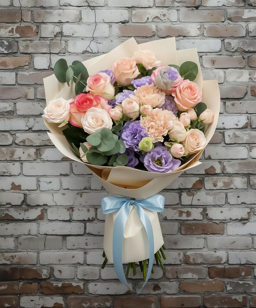 Букет цветов из: Розы, Лизиантусы и Гвоздики в Зольской