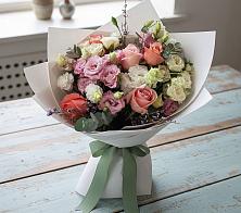 Букет цветов из:  Розы, Лизиантусы и Гвоздики #REPLACE_PRED# Зольской