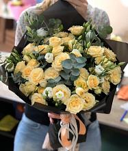 Букет цветов из:  Розы и Лизиантусы #REPLACE_PRED# Зольской