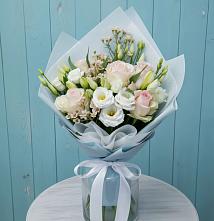 Букет цветов из:  Розы и Лизиантусы в Зольской
