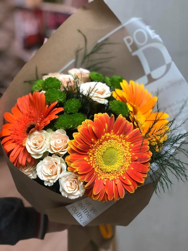 Букет цветов из: Герберы, Хризантемы и Розы в Зольской